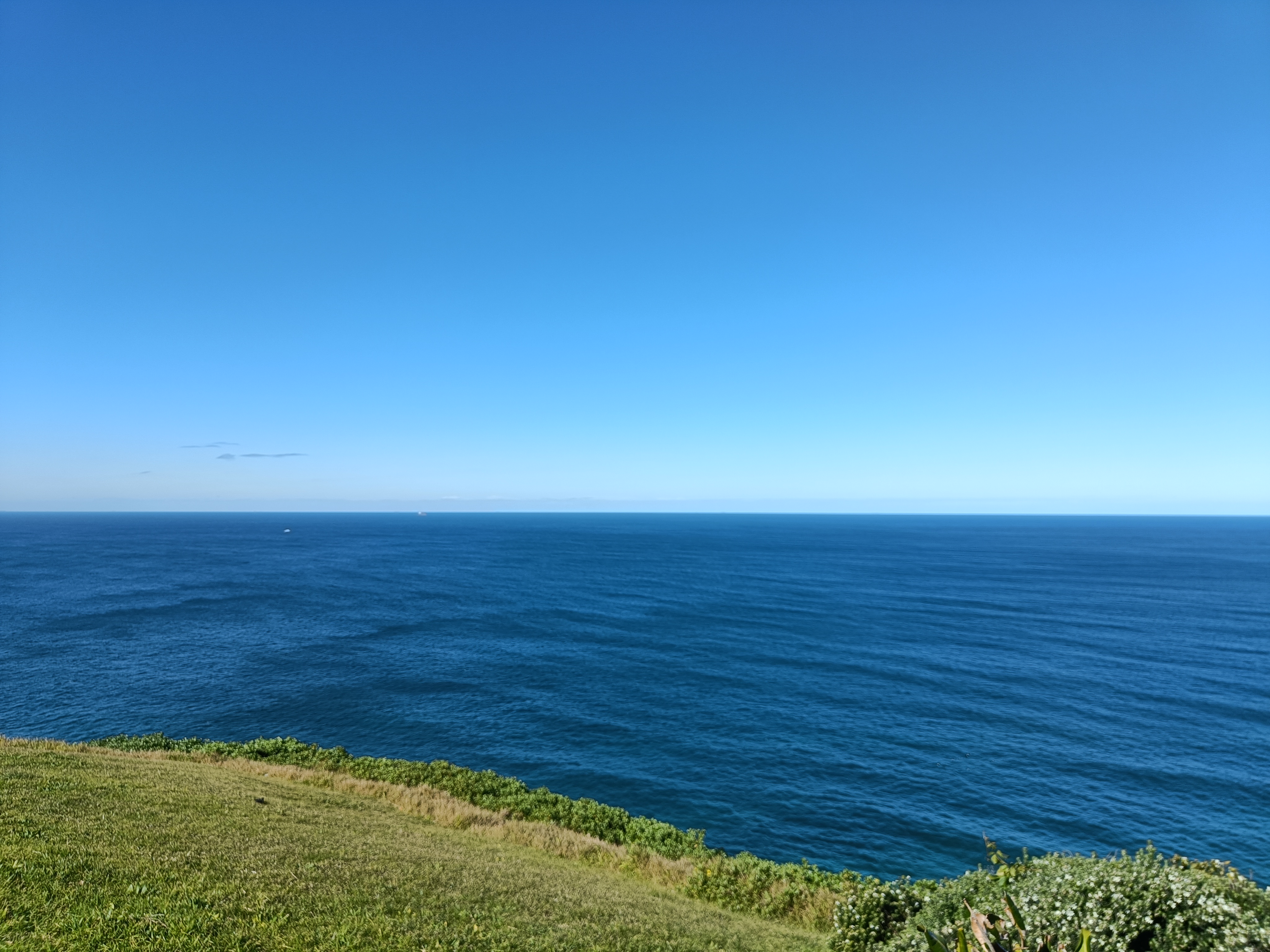 Looking east from Strzelecki Lookout